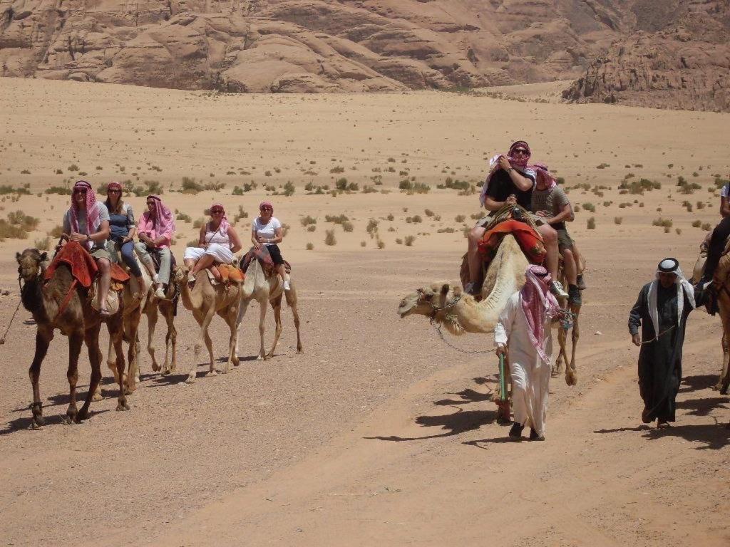 Zawaideh Desert Camp Ξενοδοχείο Ουάντι Ραμ Εξωτερικό φωτογραφία